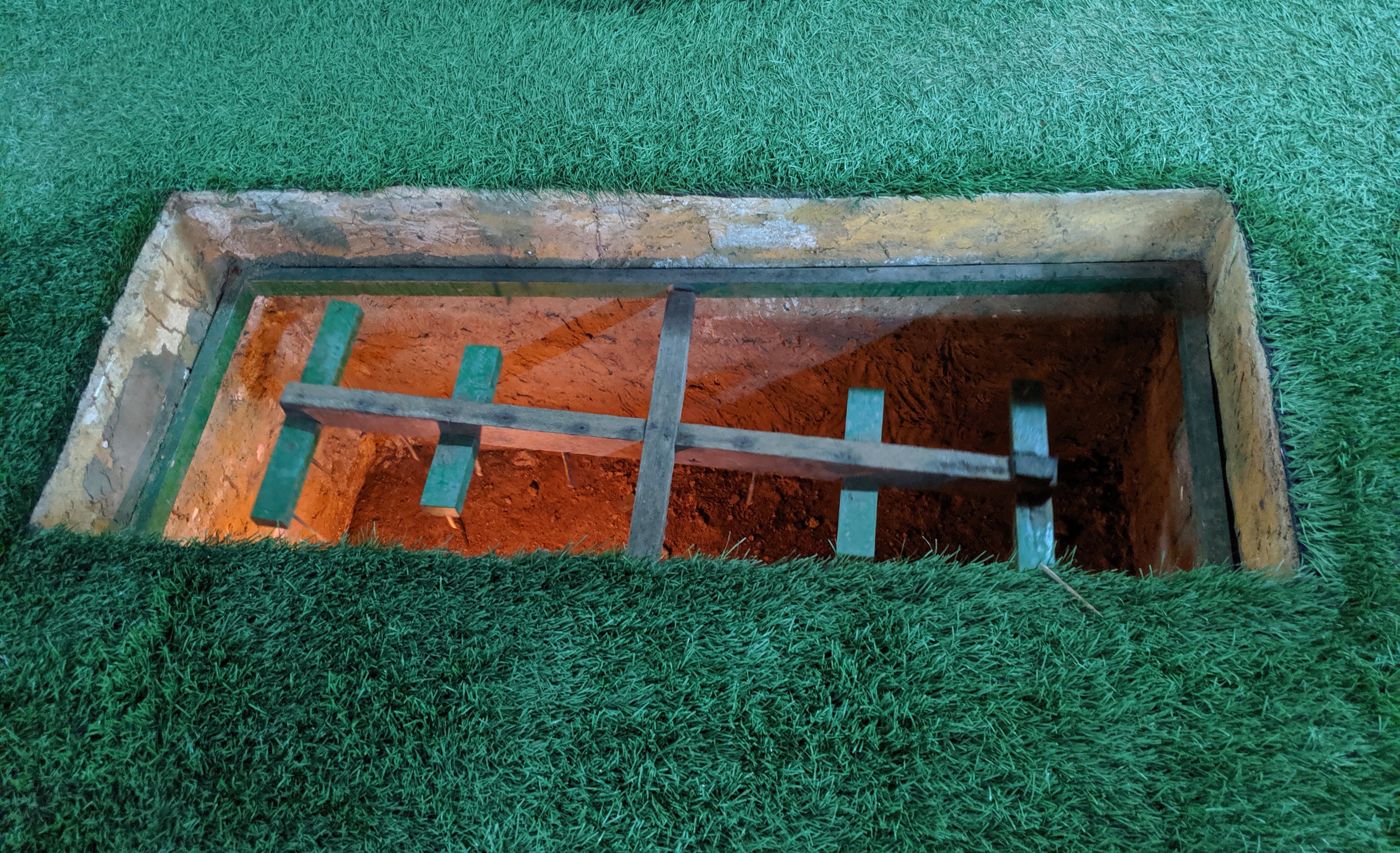 Wednesday, November 6: Day 198 – Tourist Traps