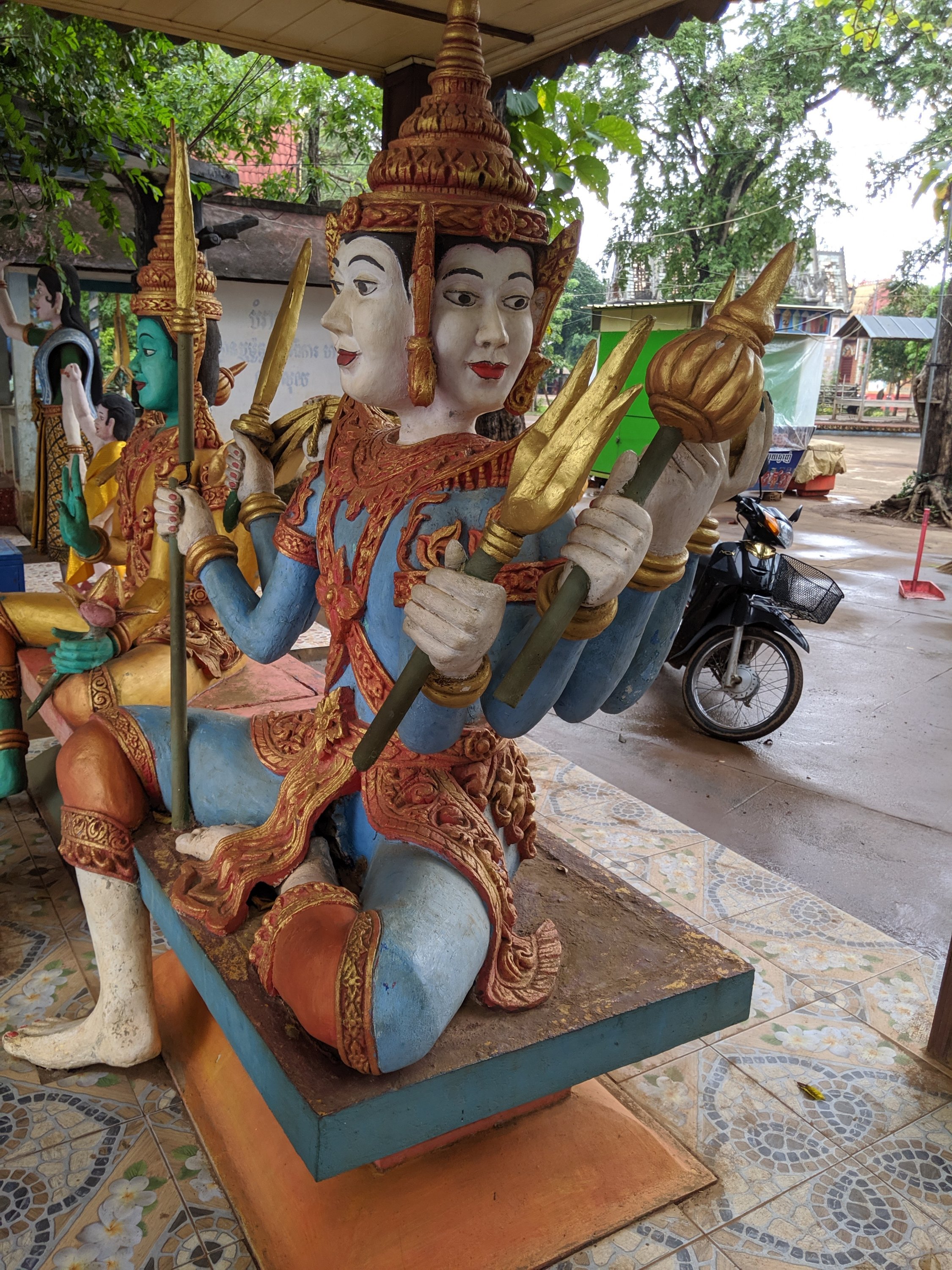 Tuesday, November 12: Day 204 – Bow Wow